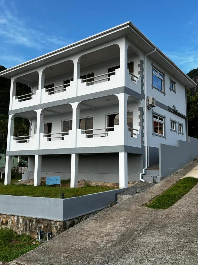 Western Ocean Breeze Self Catering วิกตอเรีย ภายนอก รูปภาพ