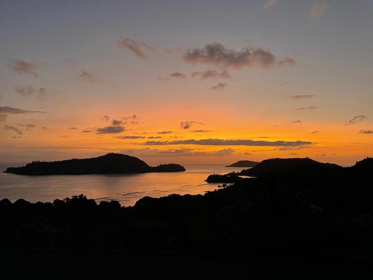 Western Ocean Breeze Self Catering วิกตอเรีย ภายนอก รูปภาพ