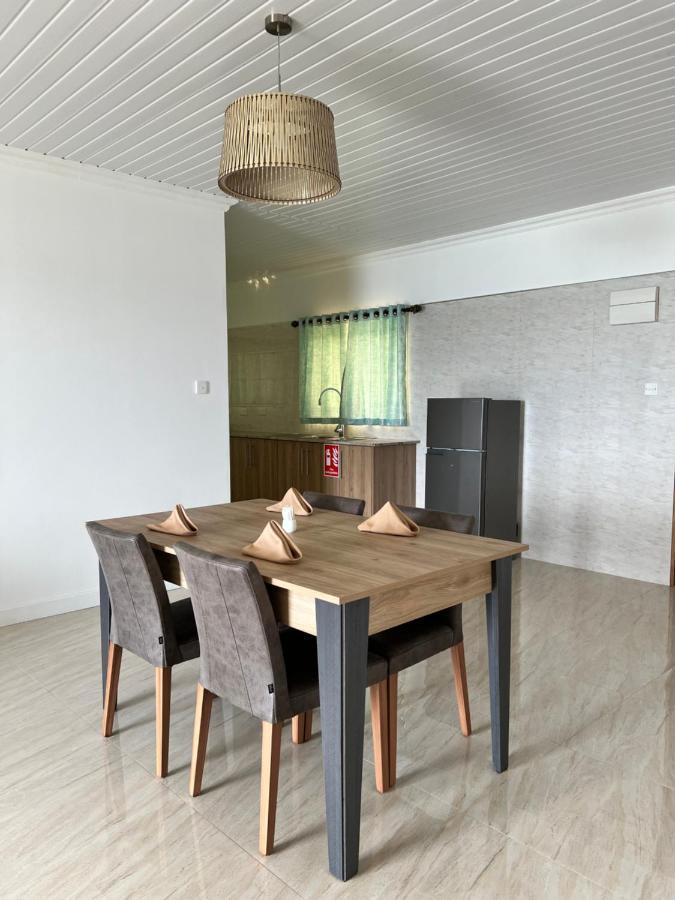 Western Ocean Breeze Self Catering วิกตอเรีย ภายนอก รูปภาพ
