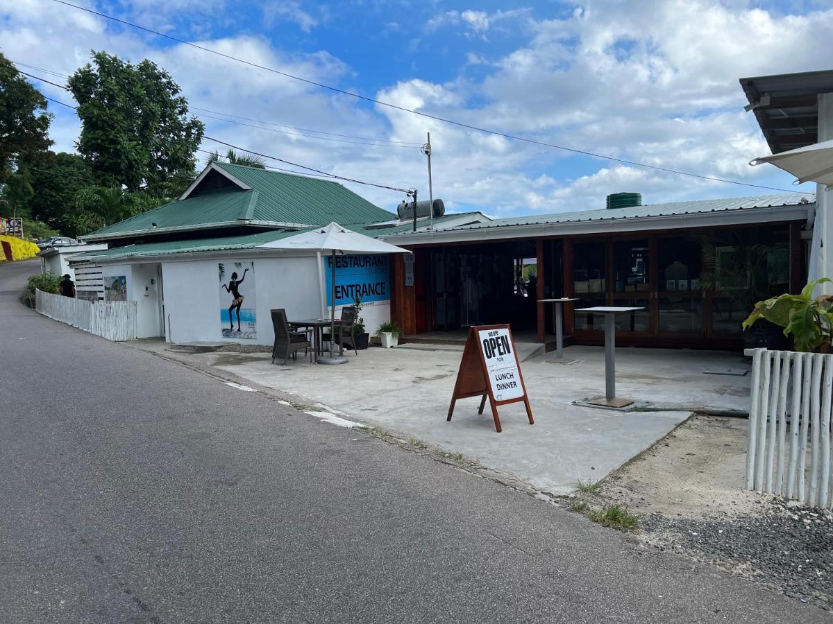 Western Ocean Breeze Self Catering วิกตอเรีย ภายนอก รูปภาพ